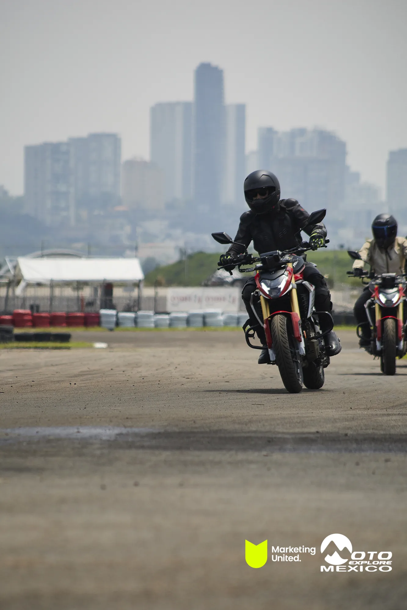 HUNK TRACKDAY 342